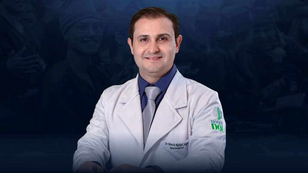 Dr. Márcio Siega, professor dos cursos Modula Dor